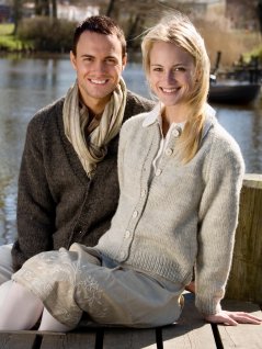 Ensfarget raglangenser og cardigan