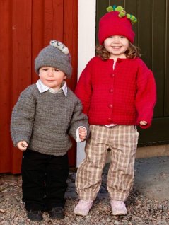 Cardigan og genser samt eplelue med larve og lue med slange