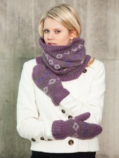 Mønstret strikket poloskjorte og votter