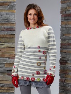 Tunika med heklede blomster