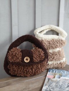 Strikket veske og tote