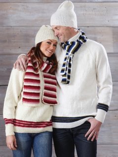 Stripete genser, lue og skjerf