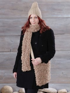 Veske, skjerf og lue