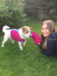 Heklet hundeteppe og votter