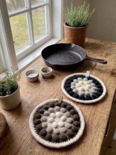 Heklet gryteklut med bobler