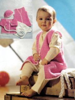 Heklet lang vest, cardigan og lue, strikket t-skjorte