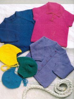 Genser, cardigan, t-skjorte og hjelm uten sømmer