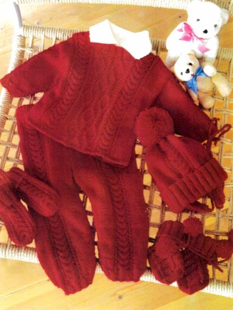 Genser, bukser, lue, votter og sokker