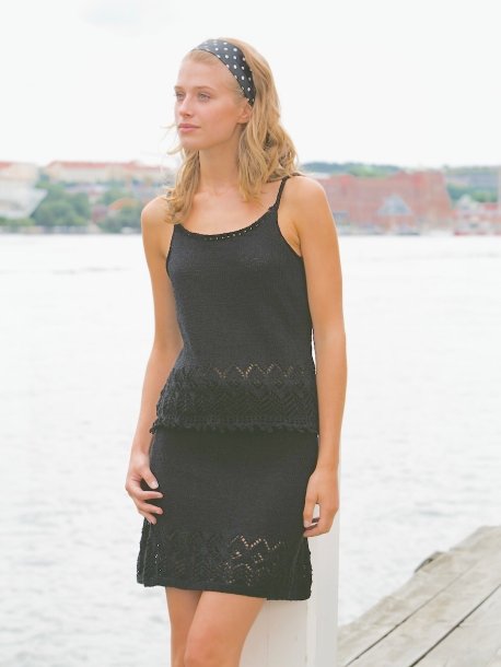 Tanktopp og skjørt med blondekant