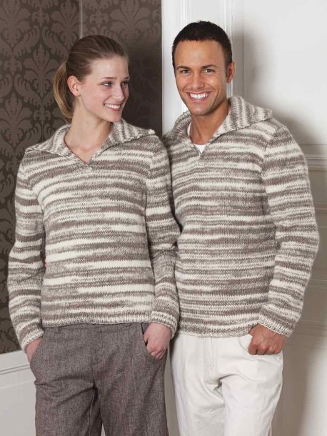 Ensfarget strikkegenser med krage