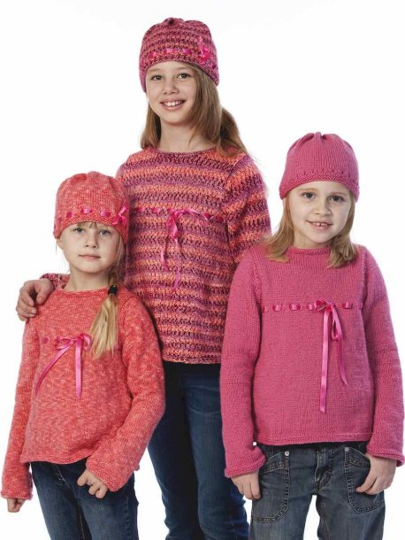 Ensfarget genser og lue