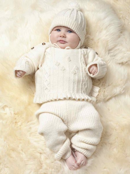 Babygenser, cardigan med aks, tights og lue