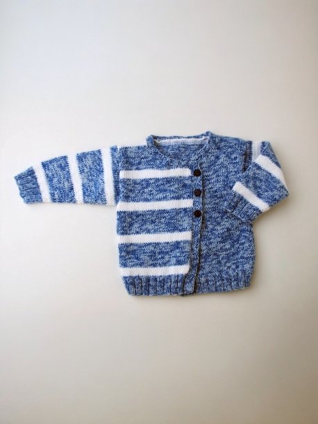 Stripete cardigan, genser, bukse og lue