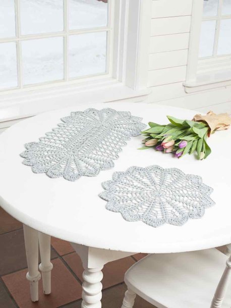 Heklet duk og løper