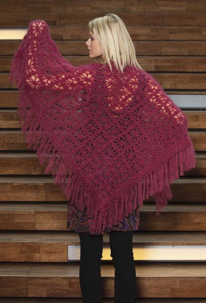 Mönsterstickad sjal