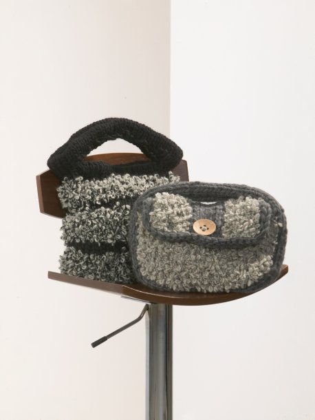 Strikket veske og tote