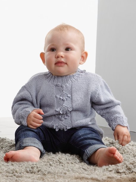 Strukturstrikket genser, cardigan, lue og skjerf