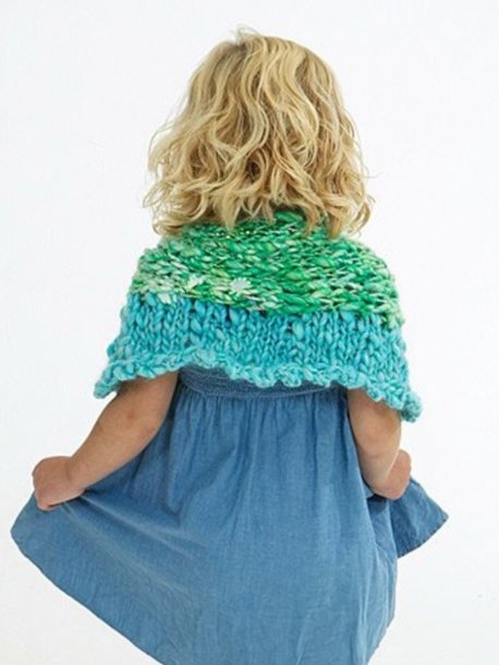 Strikket poncho og lue