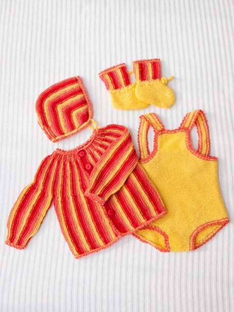 Genser, bukser, lue og sokker