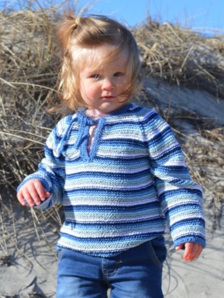 Stripete barnetrøye med snøring