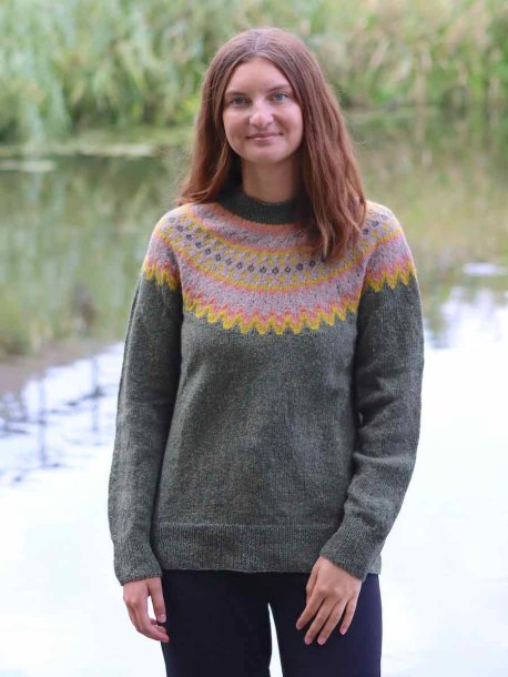 Oktröja med mönsterbård