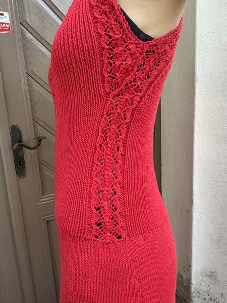 Lang kjole med blonder