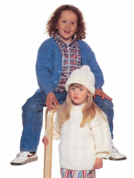 Pullover, kofta och mössa