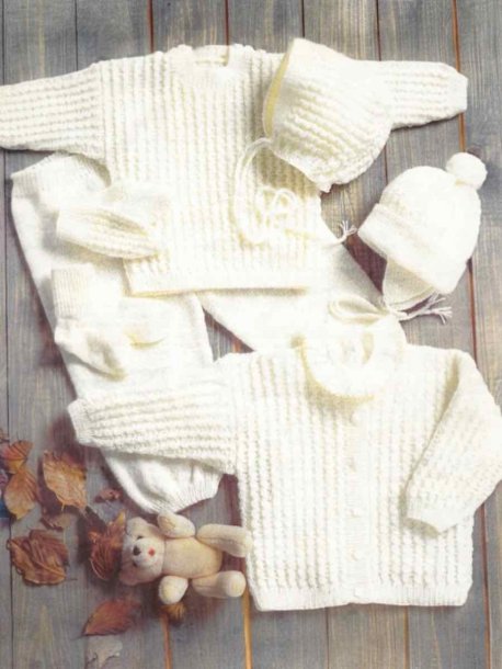 Kofta, tröja, byxa, hätta, mössa, vantar och sockor