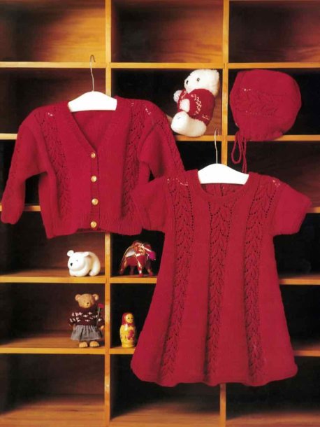 Cardigan, kjole og lue